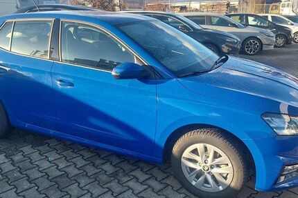 Skoda Fabia 33.525 km 16.444 &euro; Zwickau 08064