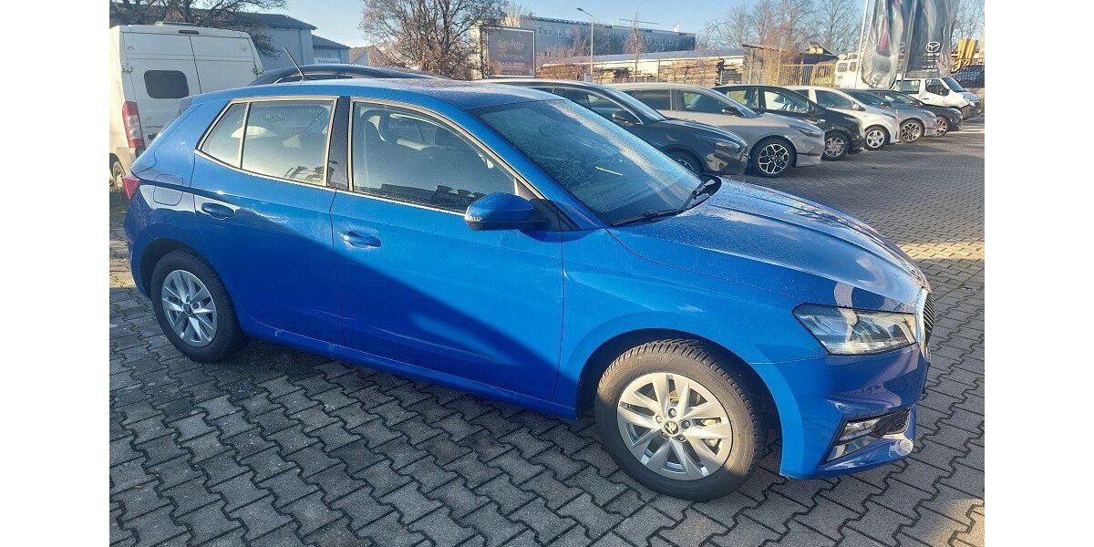 Skoda Fabia 33.525 km 16.444 &euro; Zwickau 08064