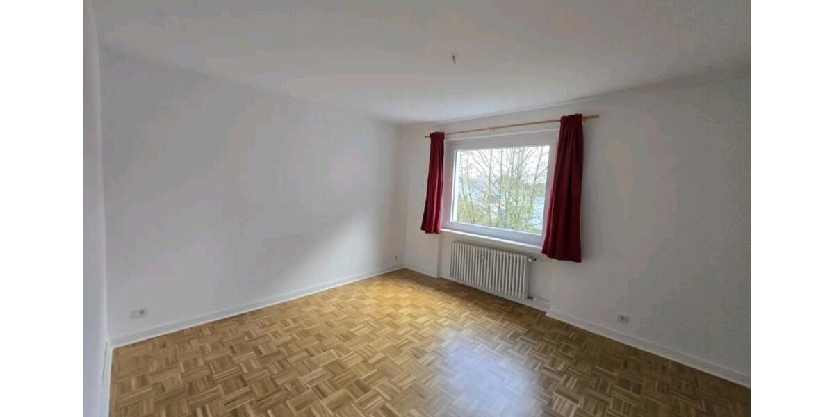 Ruhige, geräumige 5-Zimmer-Wohnung in Kirchrode 5 zimmer