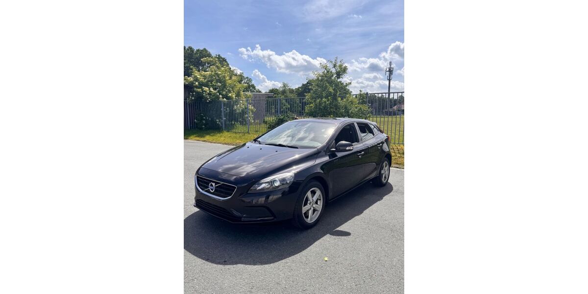 Volvo V40 202.149 km 7.600 &euro; ovelgönne 26939