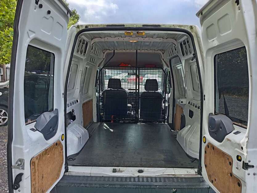 Ford Transit Connect 162.345 km 1.499 € Gelnhausen 63571