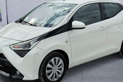 Toyota Aygo (X) 110.000 km 6.490 &euro; Bad Dürrheim 78073