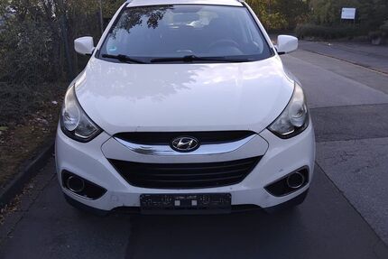 Hyundai ix35 157.000 km 4.200 &euro; Wuppertal 42281
