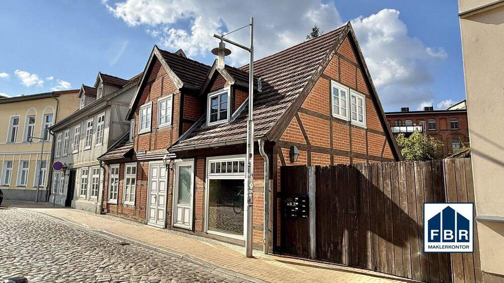 Gewerbeobjekt Schwerin Schelfstadt - 1 Zimmer, 649.000&euro; | Angebot:24270846