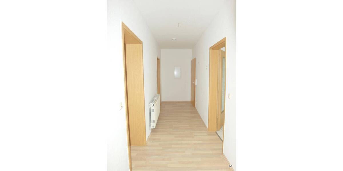 Etagenwohnung Döbeln Sörmitz - 3 Zimmer, 74 m&sup2;, 385&euro; | Angebot:26028680