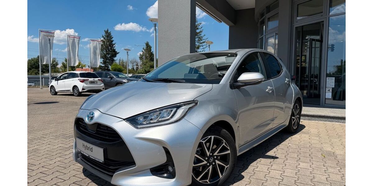 Toyota Yaris 29.330 km 19.850 &euro; Königsbrunn / Augsburg 86343