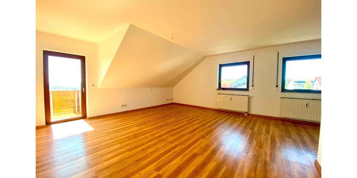Dachgeschoßwohnung Wettenberg - 3 Zimmer, 95 m&sup2;, 950&euro; | Angebot:26341046