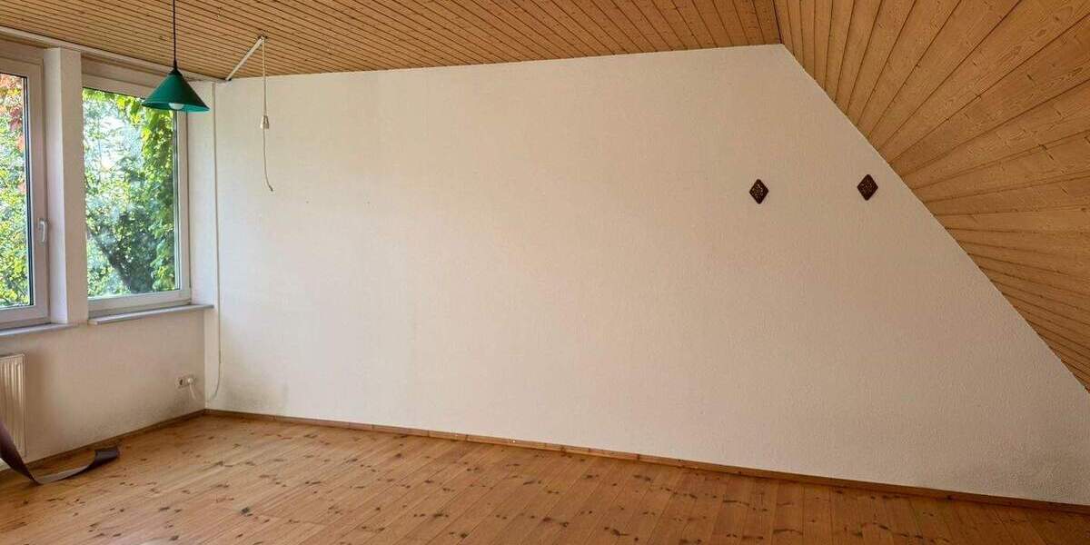 Einfamilienhaus Ostrau - 7 Zimmer, 248 m&sup2;, 380.000&euro; | Angebot:25768268