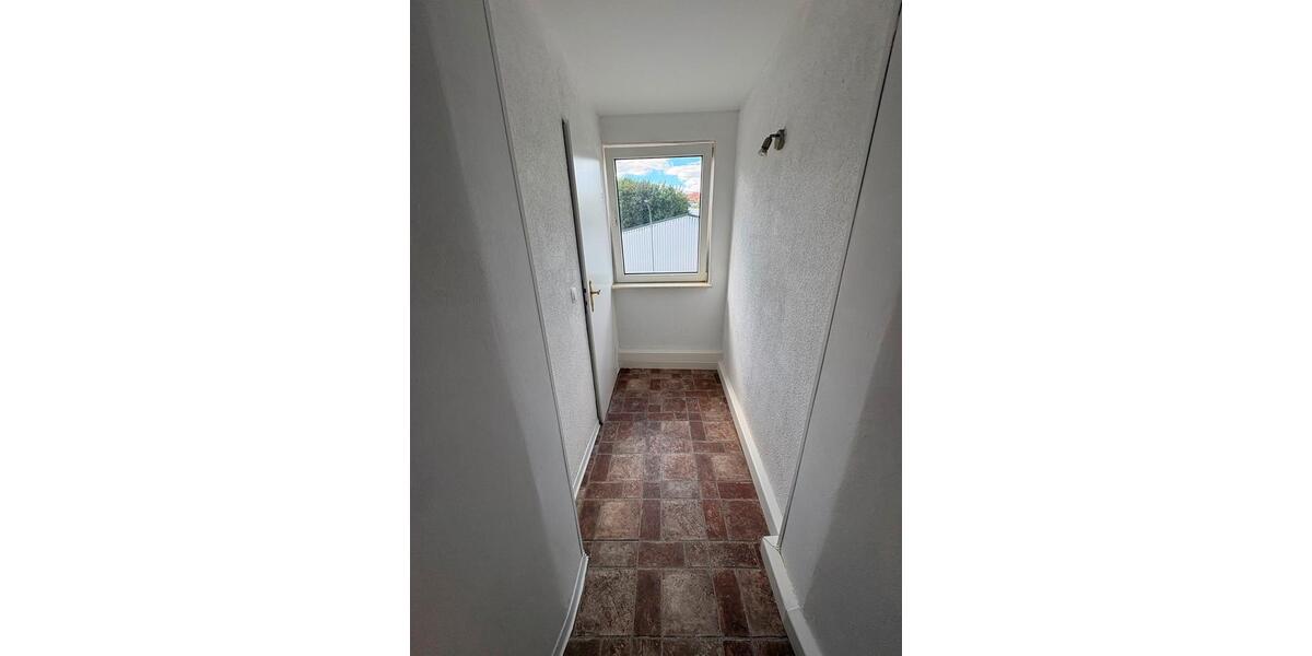 Etagenwohnung Neunkirchen - 4 Zimmer, 100 m&sup2;, 840&euro; | Angebot:26673545