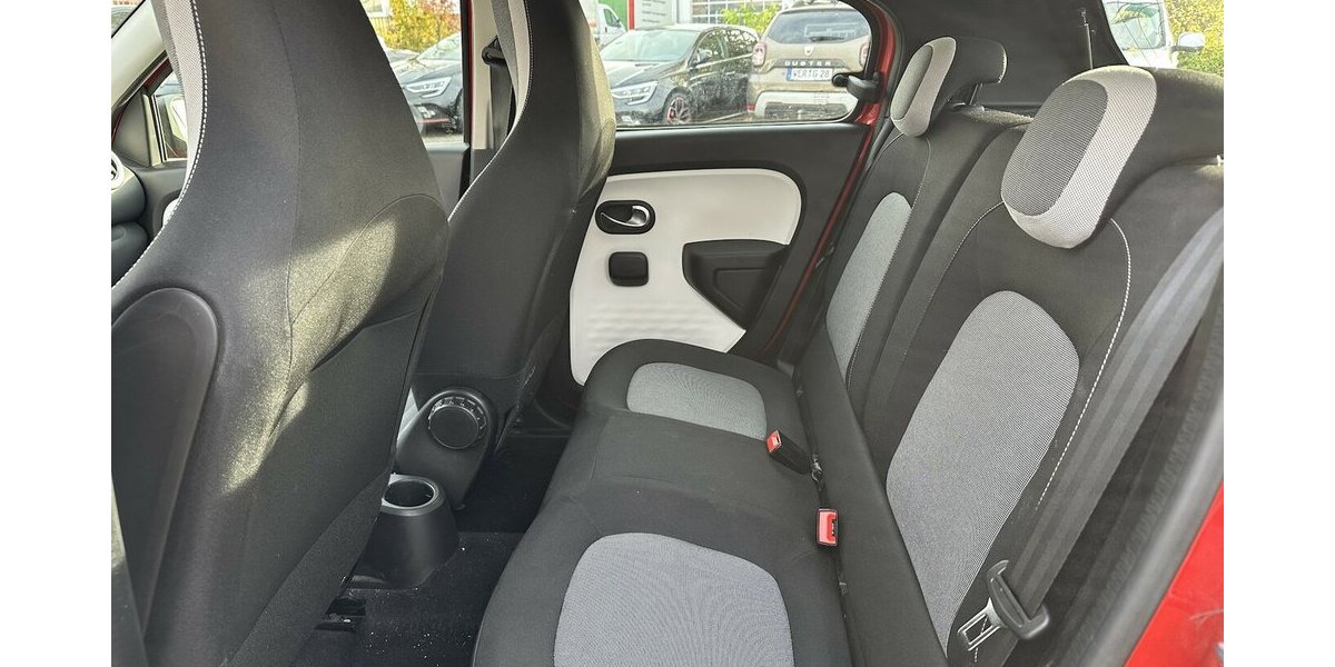 Renault Twingo Equilibre Electric / Sitzheizung 26.720 km 12.690 &euro; Donauwörth 86609