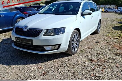 Skoda Octavia 131.798 km 9.785 € Achern 77855