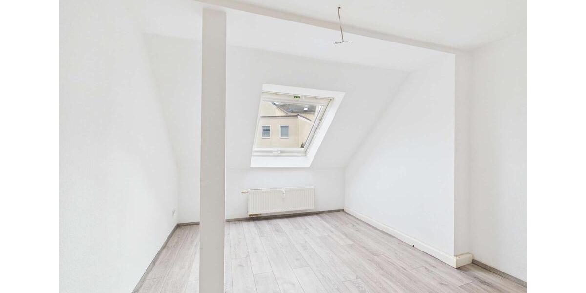 Dachgeschoßwohnung Auerbach/Vogtland Vogtland - 4 Zimmer, 77 m&sup2;, 499&euro; | Angebot:25263482