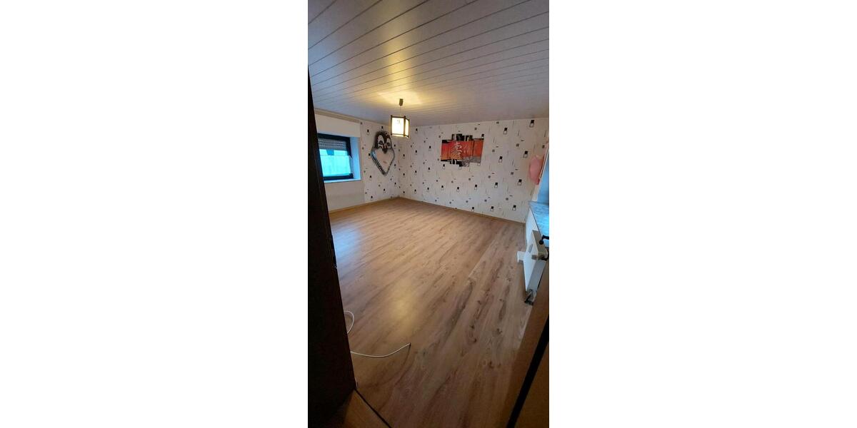 6 Zimmer im EG in Ruhiger Lage mit Großen Garten 6 zimmer