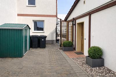 2 HÄUSER MIT 3 WOHNUNGEN, ZWEI SIND VERMIETET - Mehrfamilienhaus, Wohnhaus Seelow | Angebot:27095310