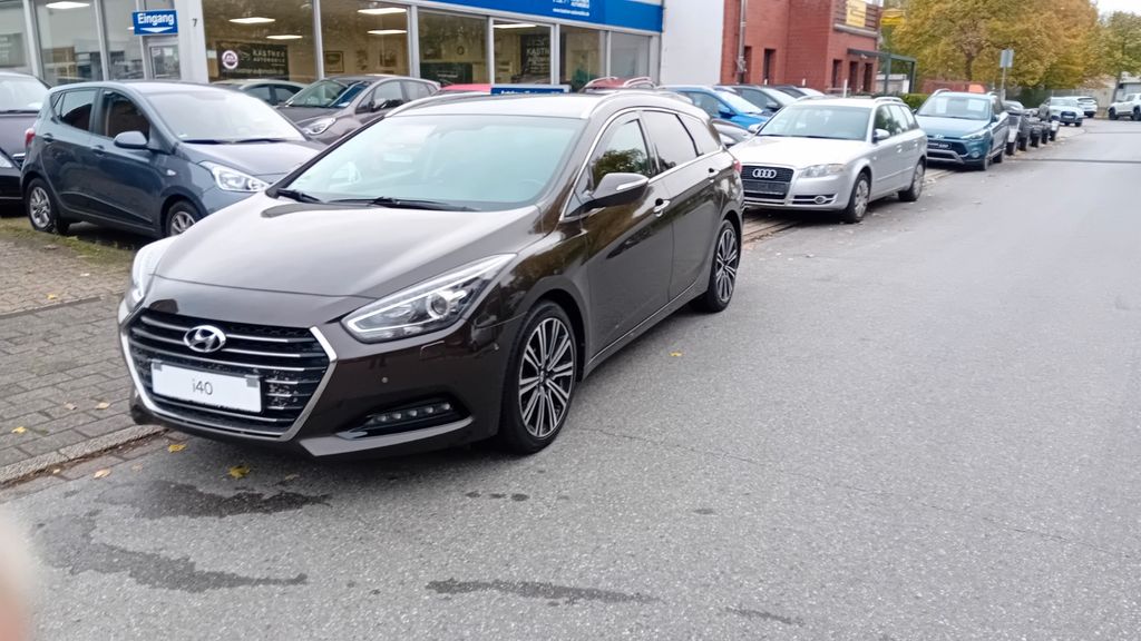 Hyundai i40 150.500 km 11.999 &euro; Duisburg 47269