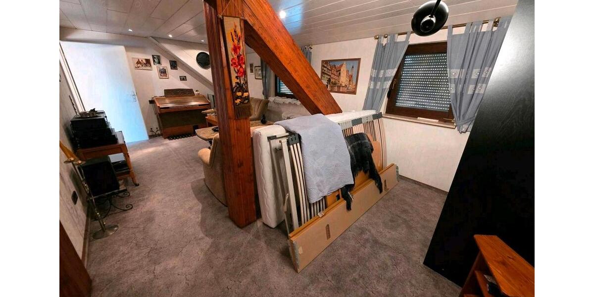 Doppelhaushälfte Gersheim - 7.5 Zimmer, 150 m&sup2;, 110.000&euro; | Angebot:26955336