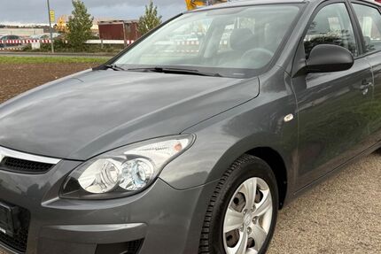 Hyundai i30 94.000 km 5.290 &euro; Düren 52349