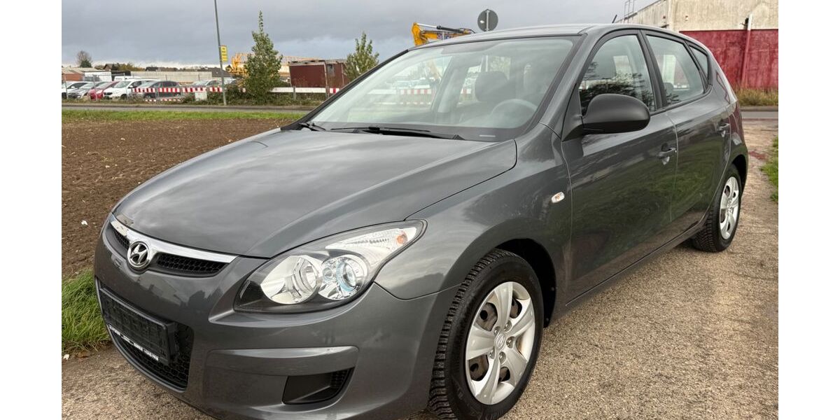 Hyundai i30 94.000 km 5.290 &euro; Düren 52349