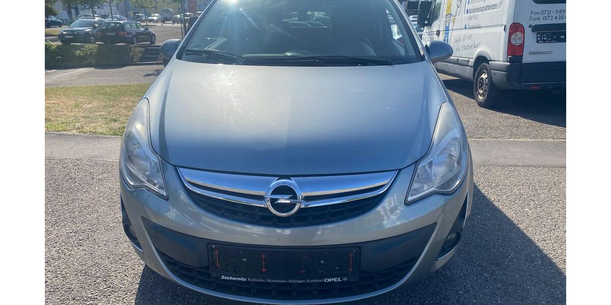 Opel Corsa 136.000 km 2.590 &euro; Ettlingen 76275