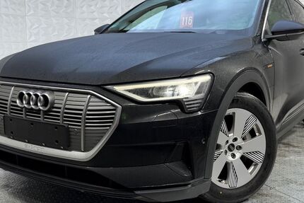 Audi e-tron 33.600 km 25.670 &euro; Bad Langensalza 99947