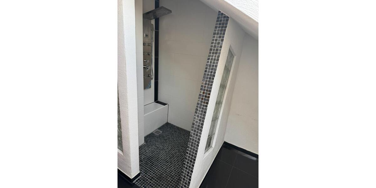 Dachgeschoßwohnung Laichingen - 3.5 Zimmer, 85 m&sup2;, 920&euro; | Angebot:26335053