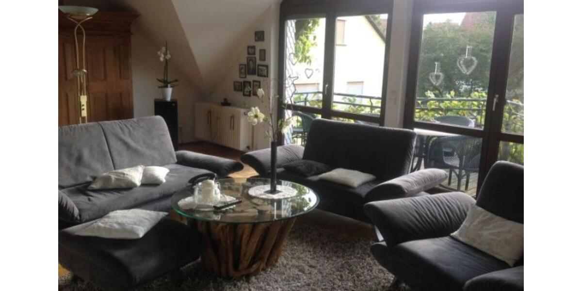 Hochwertige, schöne und helle Penthouse Wohnung in Flieden 3 zimmer