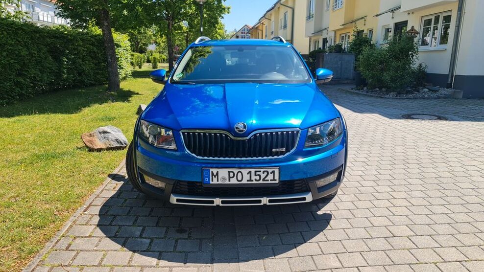 Skoda Octavia 94.000 km 17.700 € Grasbrunn 85630