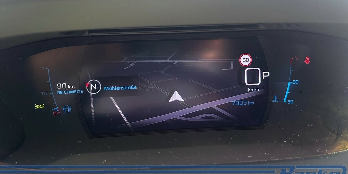Peugeot 208 Allure Pack EAT8*NAV*LED*Carplay*RFK*SHZ* 7.003 km 16.990 &euro; Berlin 13187