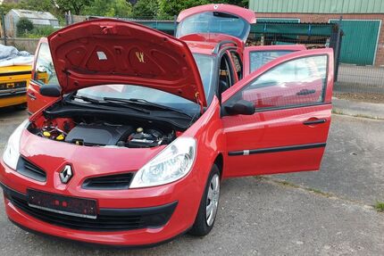 Renault Clio 152.850 km 2.249 &euro; Hanerau-Hademarschen 25557