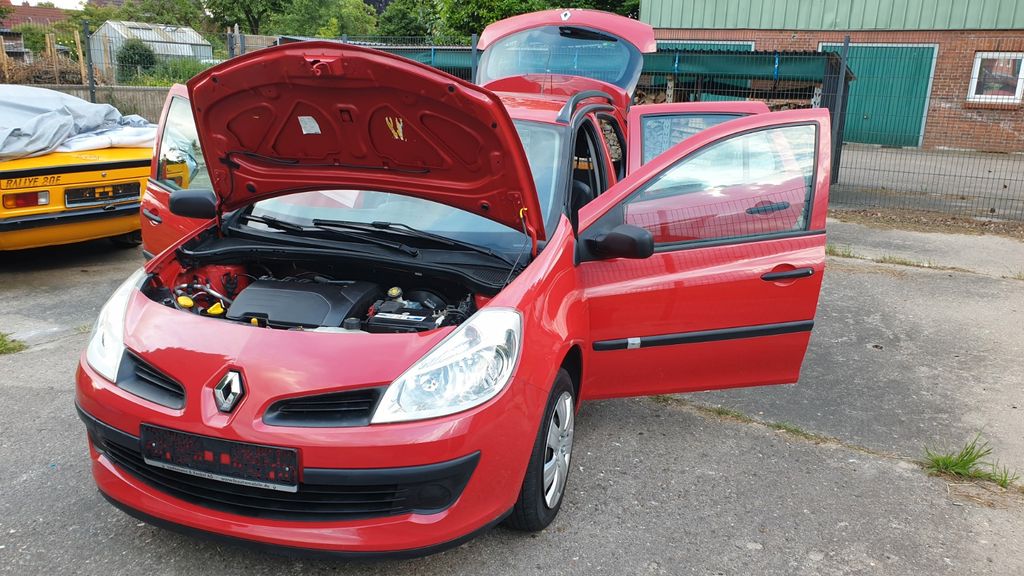 Renault Clio 152.850 km 2.249 &euro; Hanerau-Hademarschen 25557