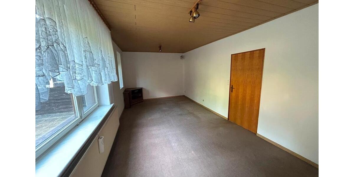 Einfamilienhaus Einbeck - 9 Zimmer, 180 m&sup2;, 63.000&euro; | Angebot:27121688