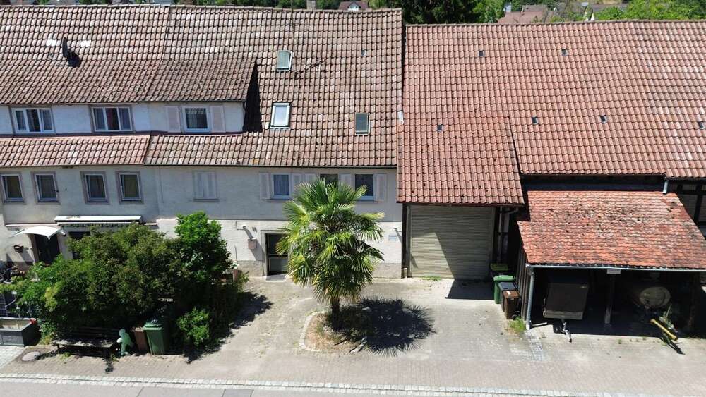 Einfamilienhaus Mühlhausen Mühlhausen an der Enz - 8 Zimmer, 153 m&sup2;, 295.000&euro; | Angebot:27069183