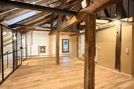 Wohnung Konstanz Altstadt - 2 Zimmer, 89 m&sup2;, 1.600&euro; | Angebot:25687398