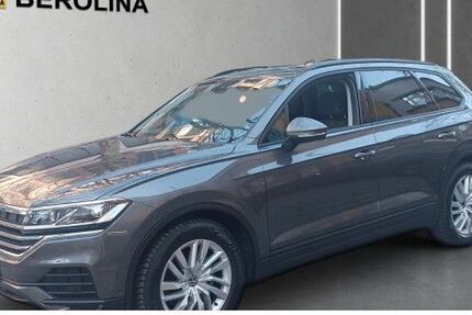 VW Touareg 26.054 km 53.888 &euro; Berlin 10709