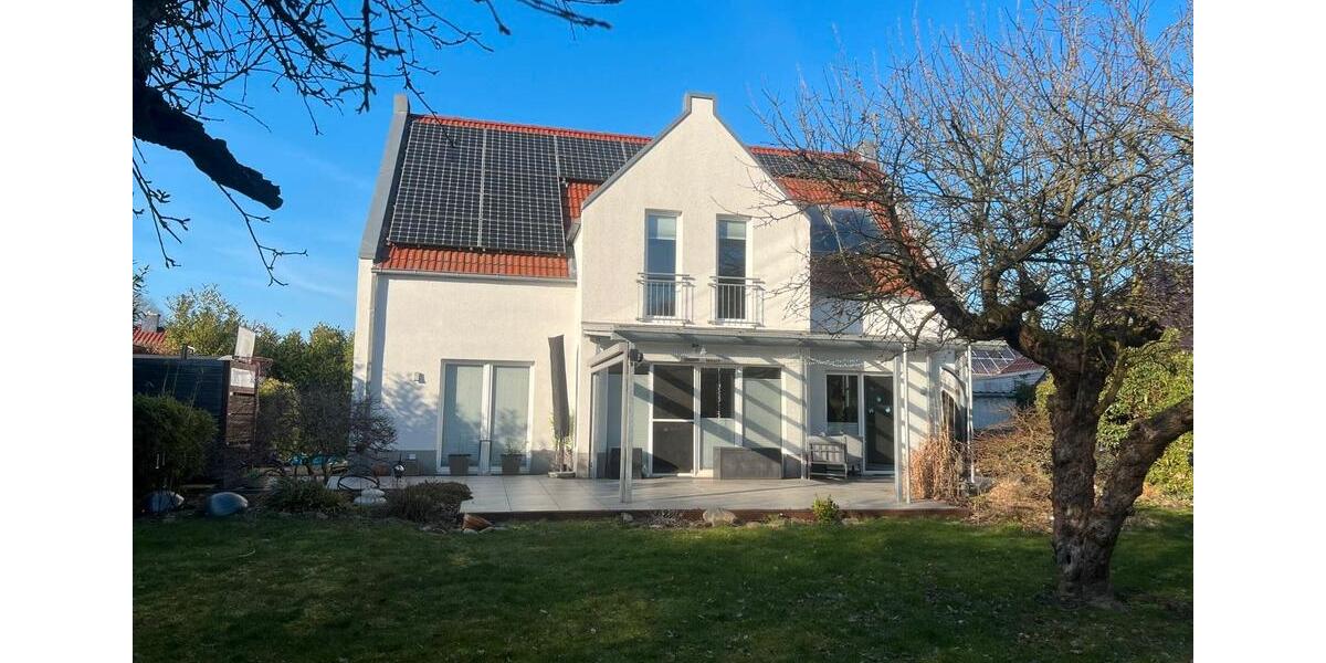Einfamilienhaus Nienburg (Weser) - 7 Zimmer, 210 m&sup2;, 649.000&euro; | Angebot:26676911