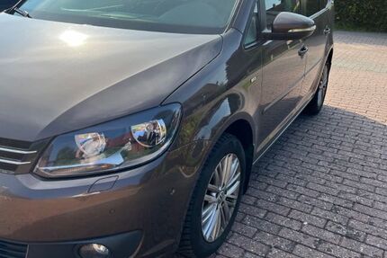 VW Touran 140.000 km 10.700 &euro; Moormerland 26802