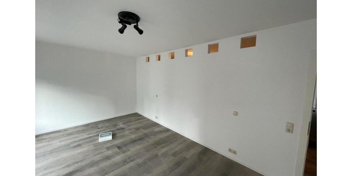 Erdgeschoßwohnung Mechernich - 3.5 Zimmer, 113 m&sup2;, 900&euro; | Angebot:26113439