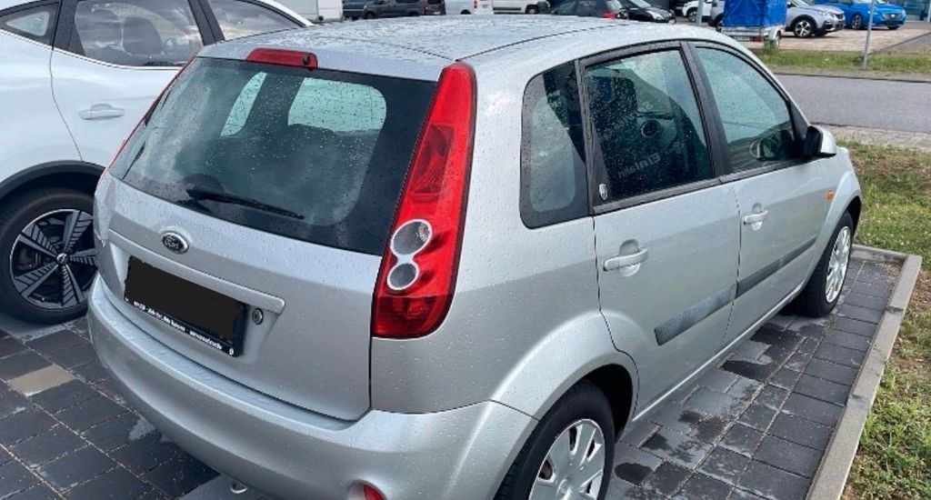 Ford Fiesta 185.000 km 1.450 &euro; Ludwigsburg 71642