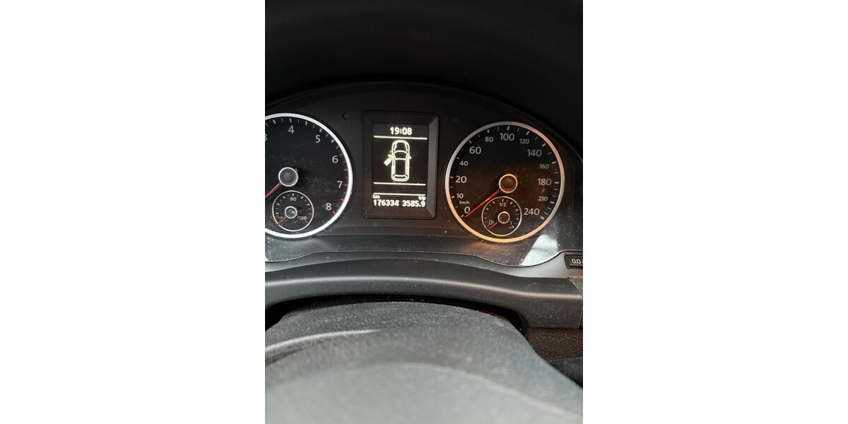 VW Tiguan 175.000 km 9.000 &euro; Hagen 58095