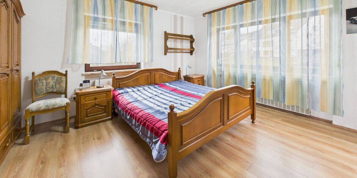 Einfamilienhaus Deuselbach - 6 Zimmer, 192 m&sup2;, 199.000&euro; | Angebot:25734183