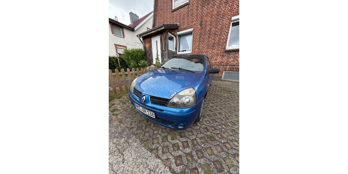 Renault Clio 211.452 km 1.490 &euro; Neumünster 24534
