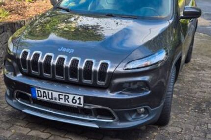 Jeep Cherokee 200.500 km 9.400 &euro; Hohenfels 54570
