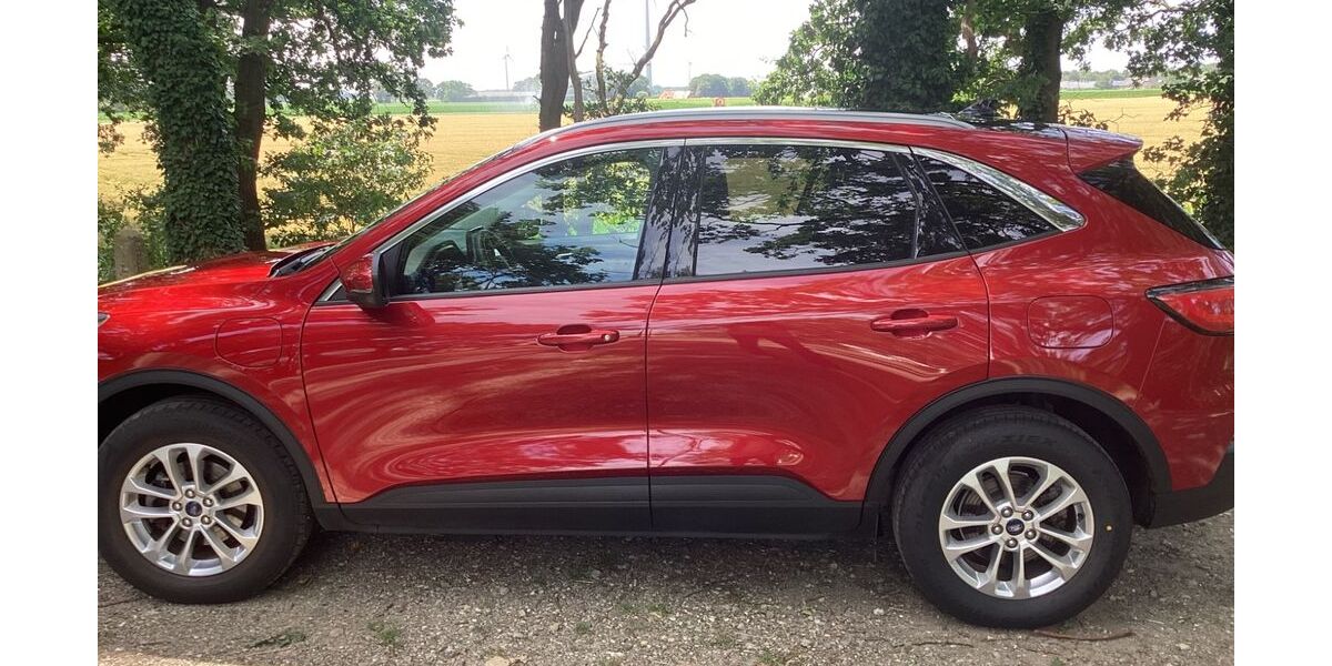 Ford Kuga 43.000 km 22.999 &euro; Geldern 47608