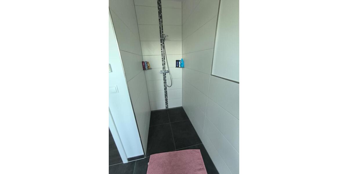 Etagenwohnung Albersdorf - 3 Zimmer, 84 m&sup2;, 1.050&euro; | Angebot:25302732