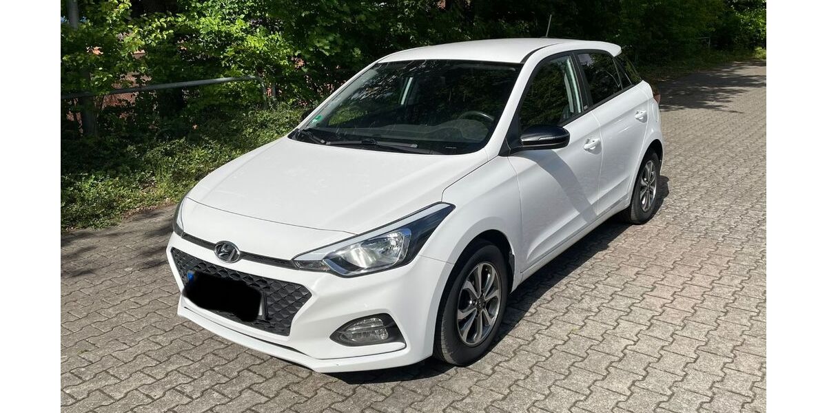 Hyundai i20 78.520 km 10.500 &euro; Kaiserslautern 67661