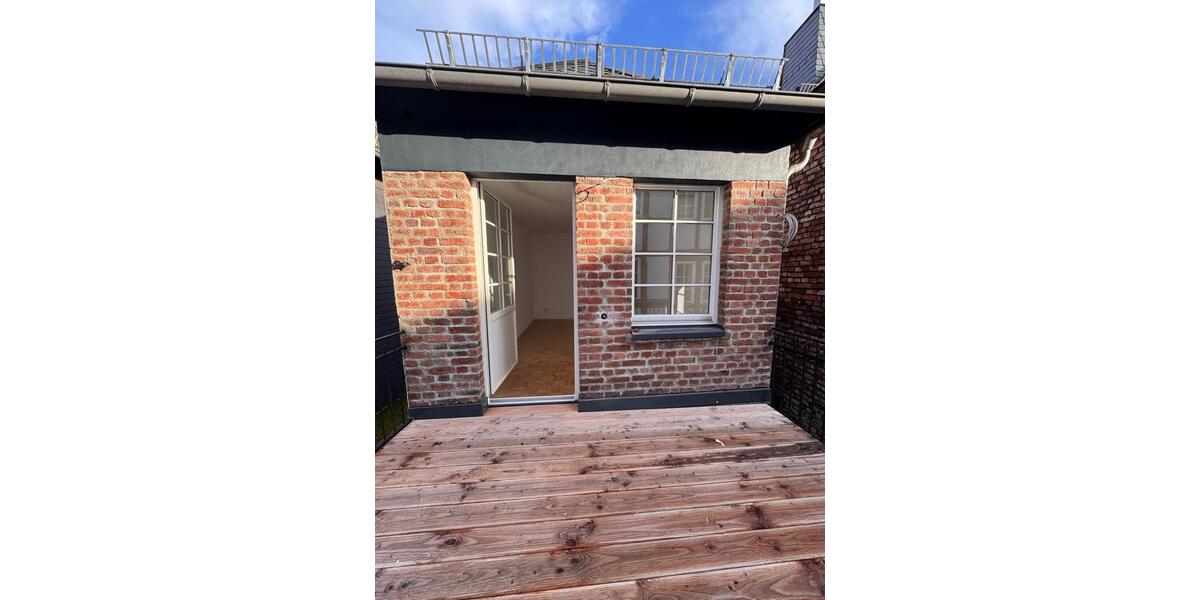 Etagenwohnung Herborn - 4.5 Zimmer, 143 m&sup2;, 1.200&euro; | Angebot:26336725