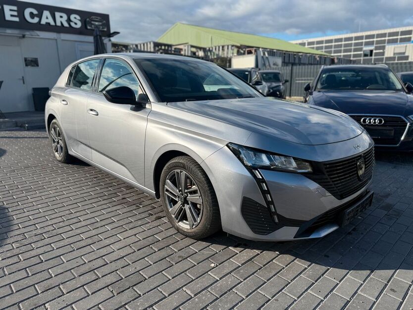 Peugeot 308 49.000 km 18.490 € Berlin 12307