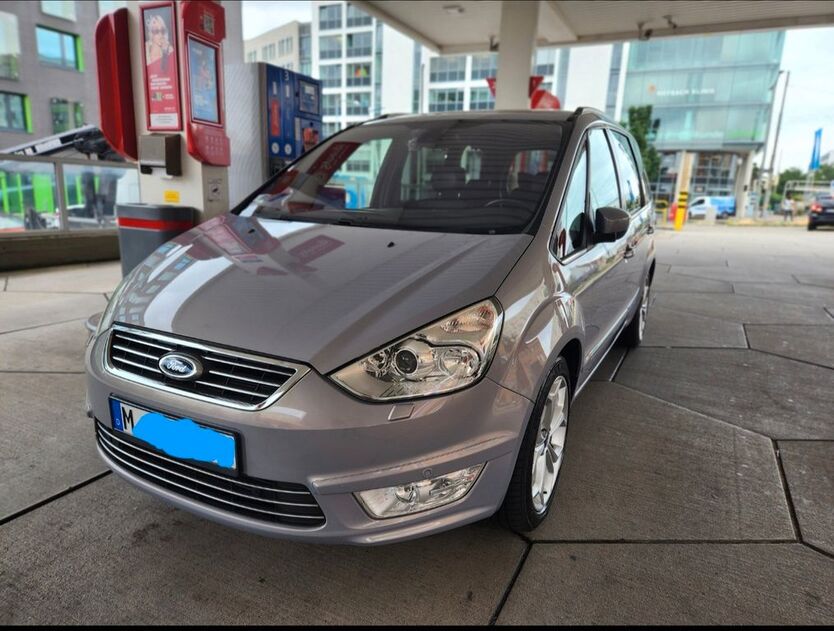 Ford Galaxy 177.800 km 10.699 € München 81671