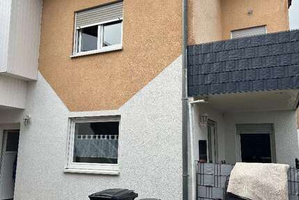 Haus zum Kaufen in Kirchheimbolanden 379.900 € 220 m² 8 zimmer