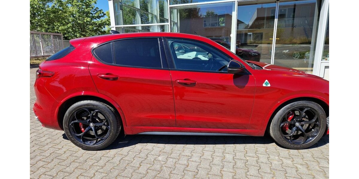 Alfa Romeo Stelvio Quadrifoglio Q4 63.569 km 46.800 € Wilsdruff 01723